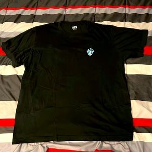 Uniqlo UT Bleach Graphic SS T- Shirt, Size XL